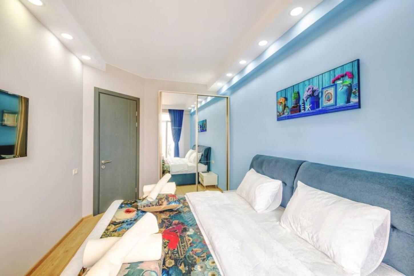 Apartments With View Tbilisi Bagian luar foto