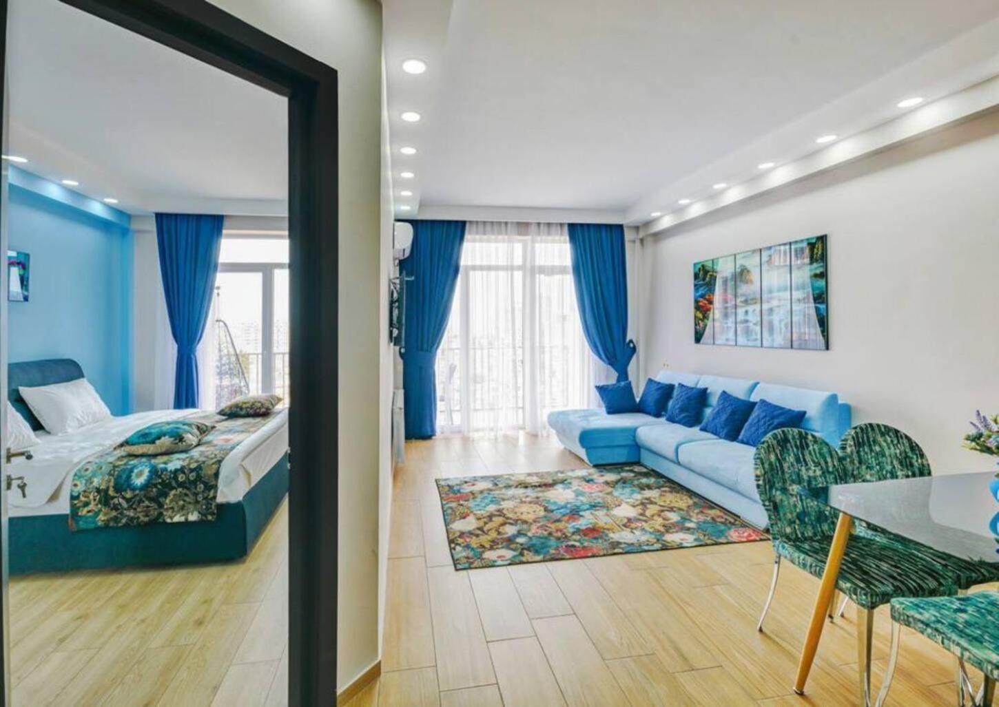 Apartments With View Tbilisi Bagian luar foto